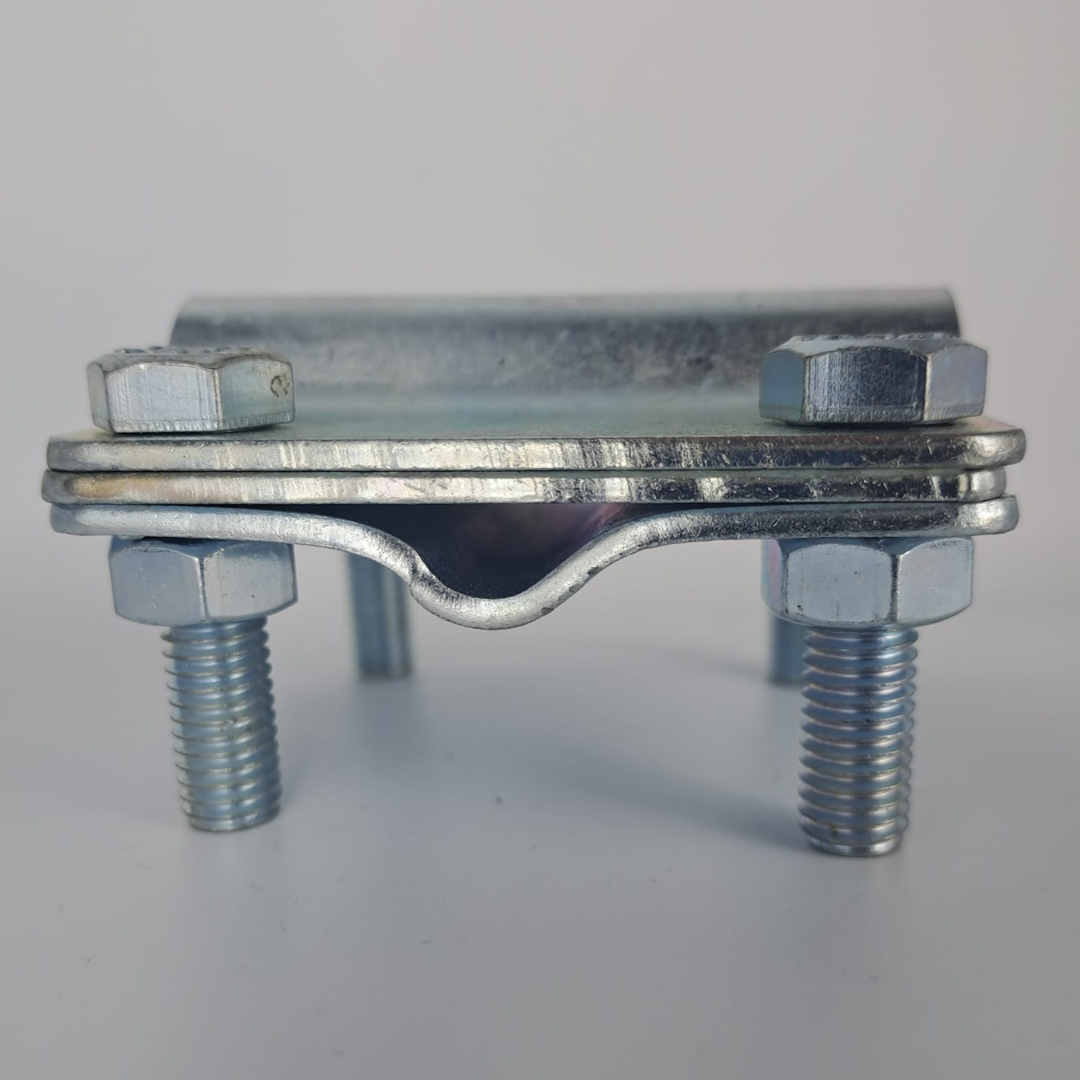 Conector incrucisat pentru conductori rotunzi si platbanda