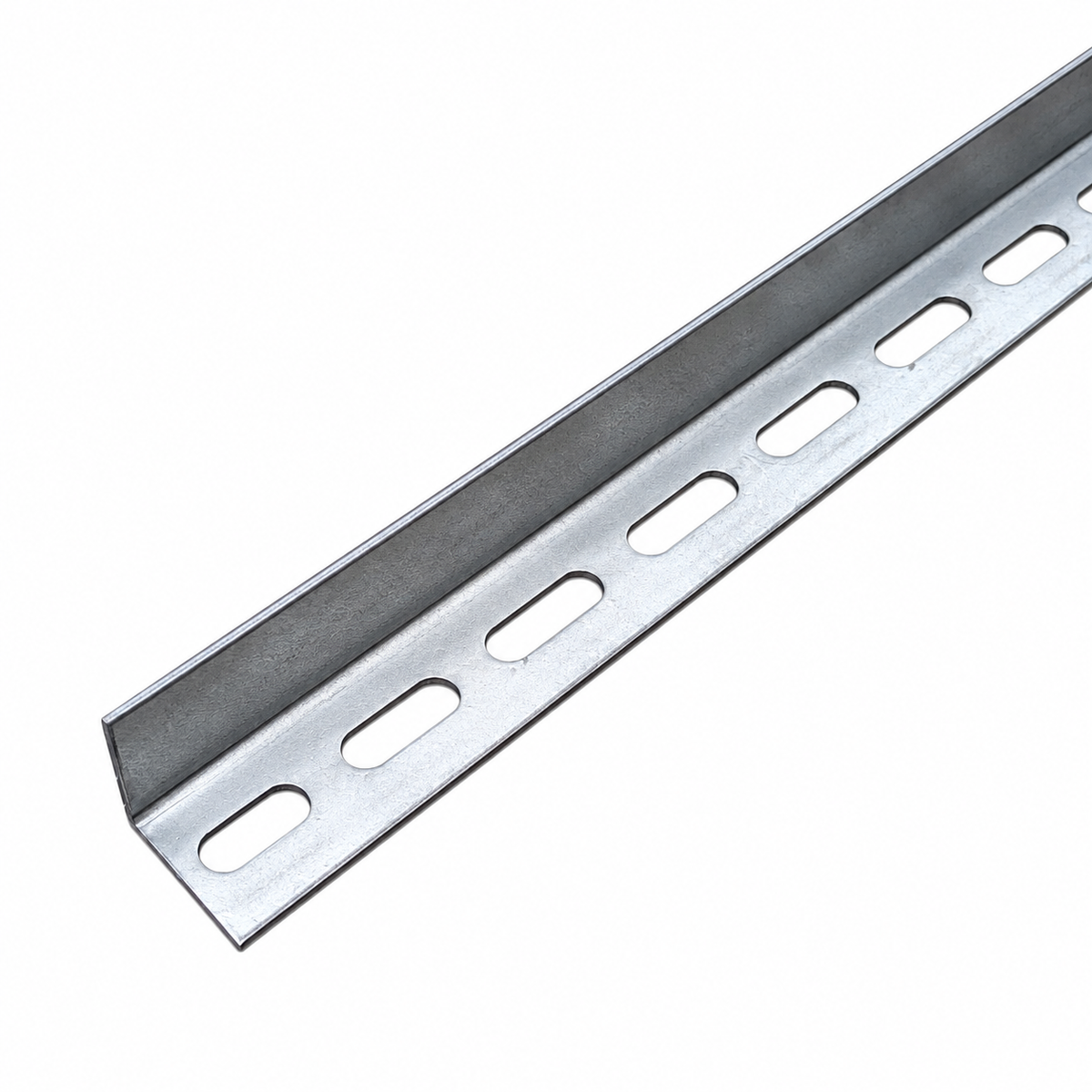 Șină suport PM în L, 41 × 41 × 2,3 mm, lungime 2200 mm — imagine pe fundal alb