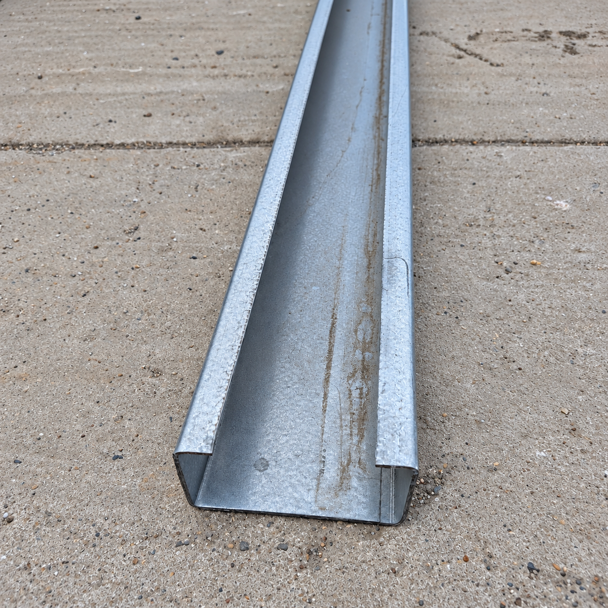 Stâlp față 1120 mm, profil C100/50/17, oțel S350 ZM310 — detaliu 2